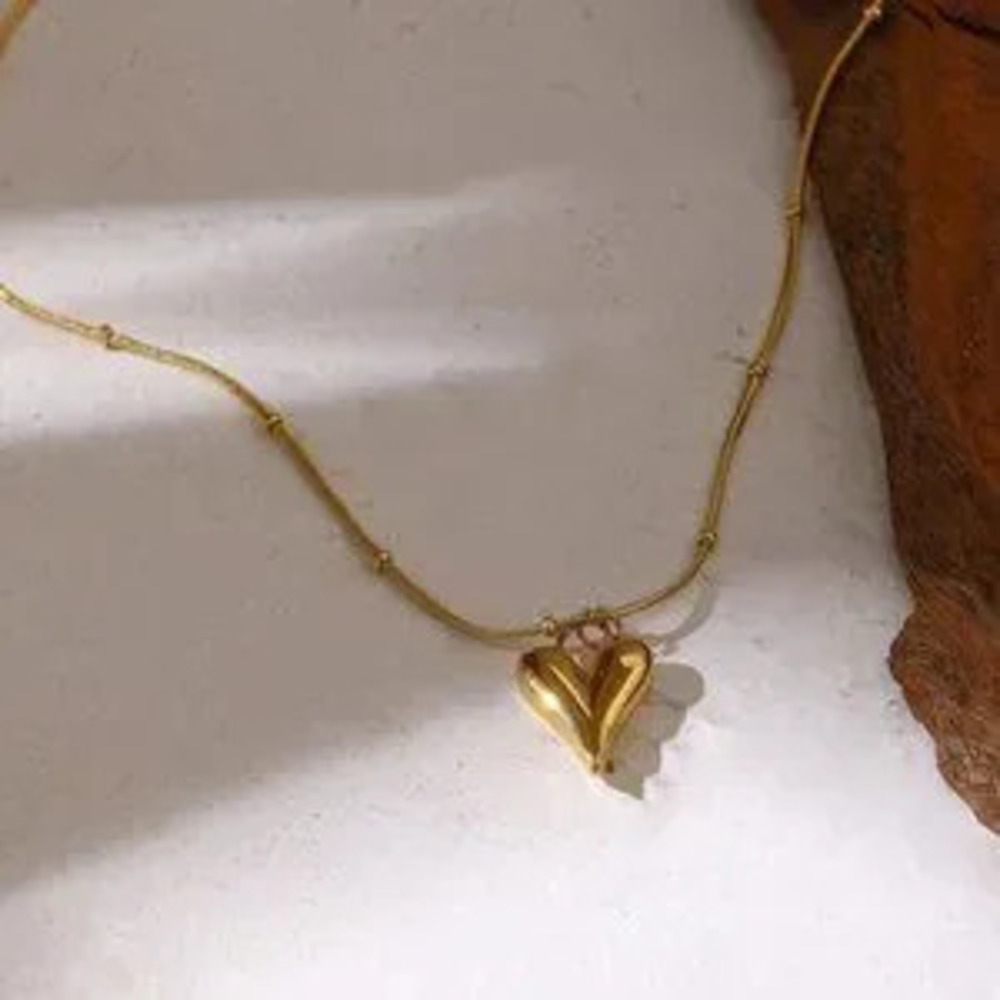 New 18K Gold Plated Heart Necklace a